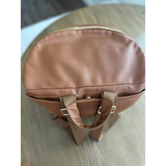 FAWN DESIGN BACKPACK brown/camel color faux leather. Preowned gently used - Picture 3 of 7